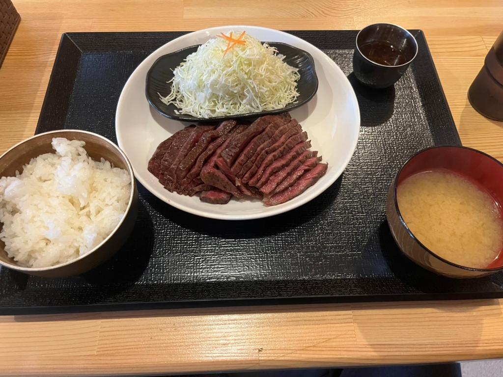 肉！いただきます！