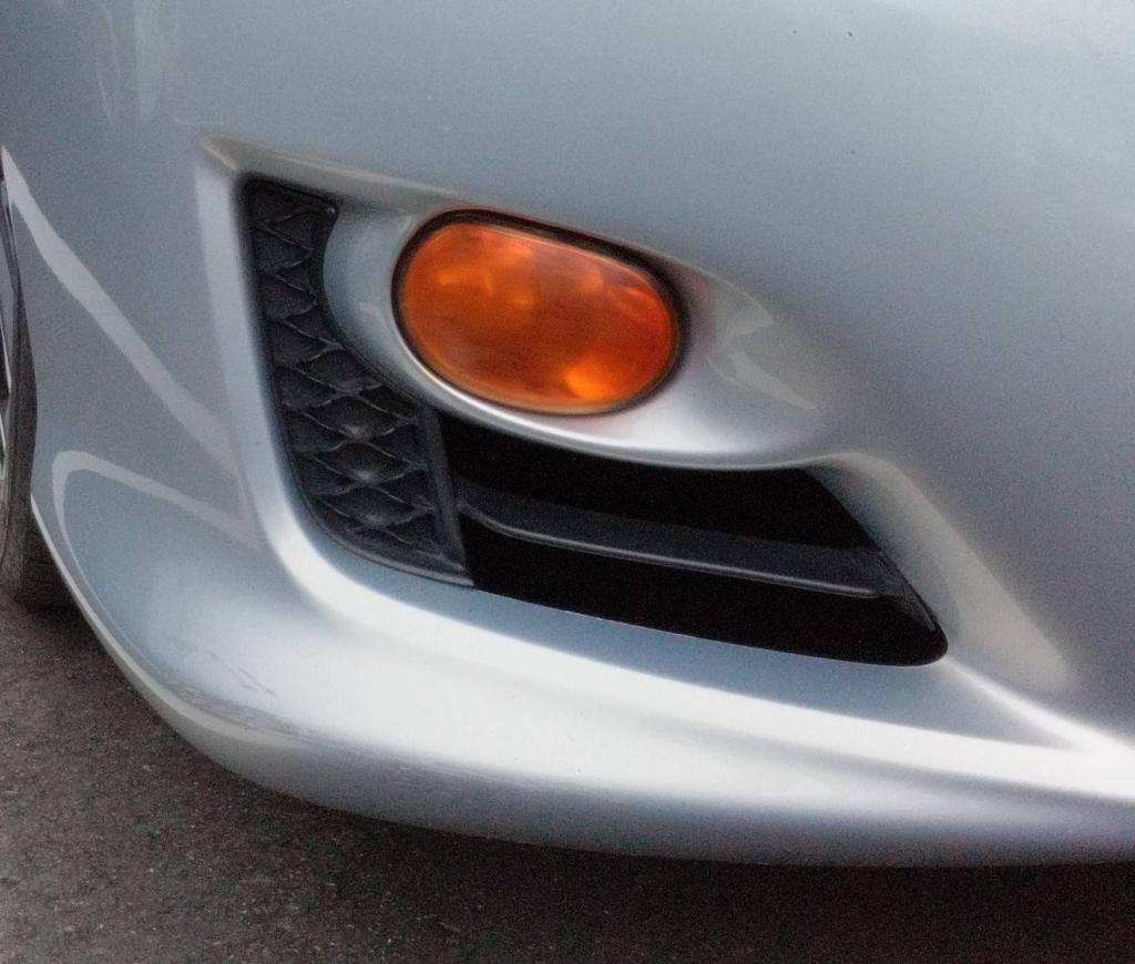 タッチアップペイントで、ちょっとしたキズの補修